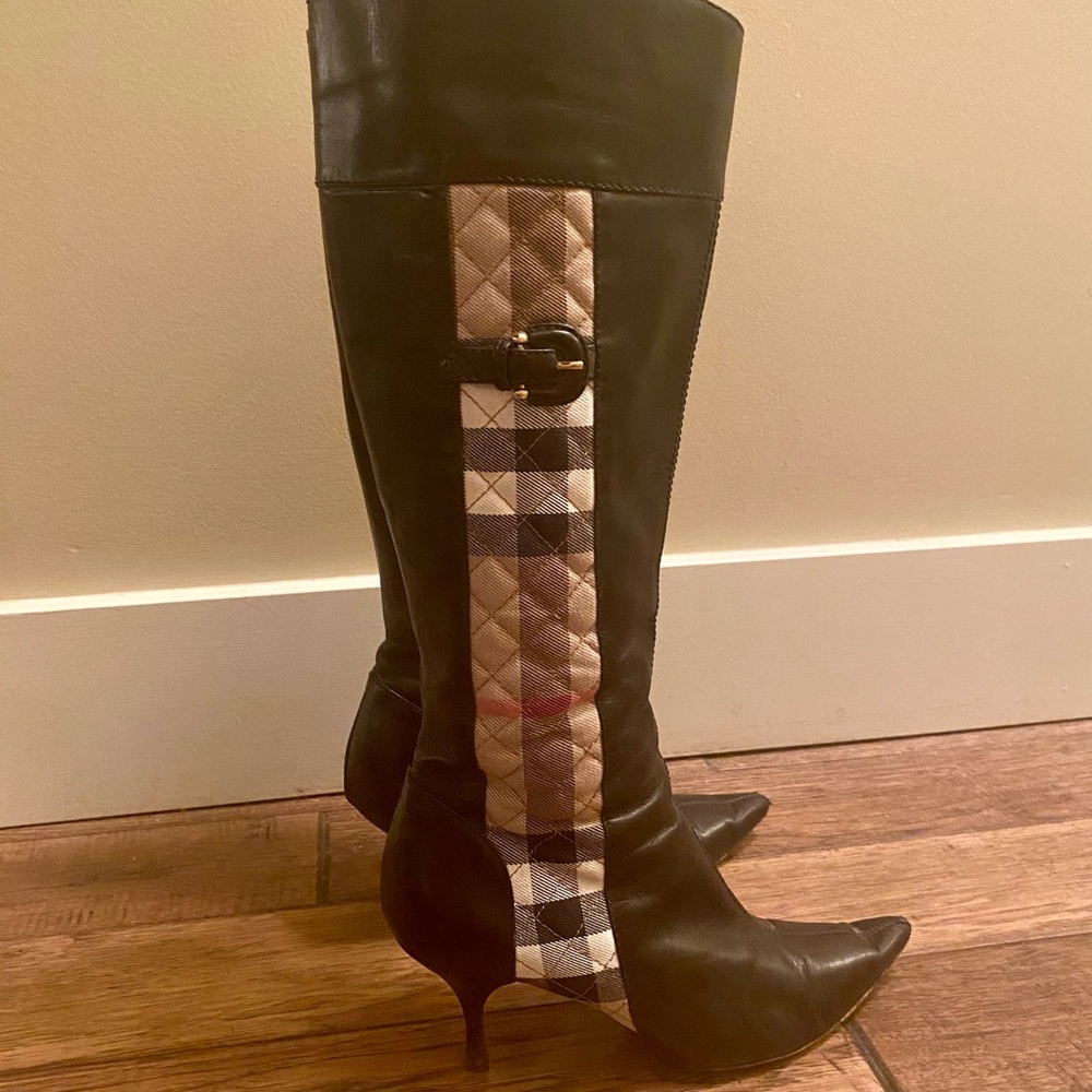 Burberry boots
